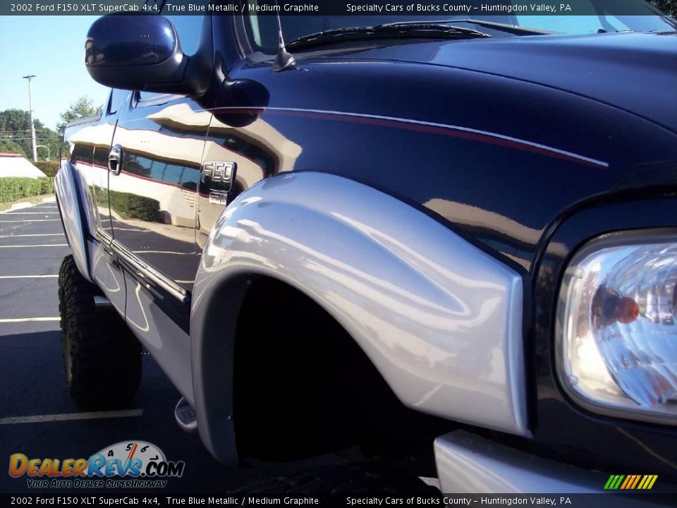 2002 Ford F150 XLT SuperCab 4x4 True Blue Metallic / Medium Graphite Photo #24