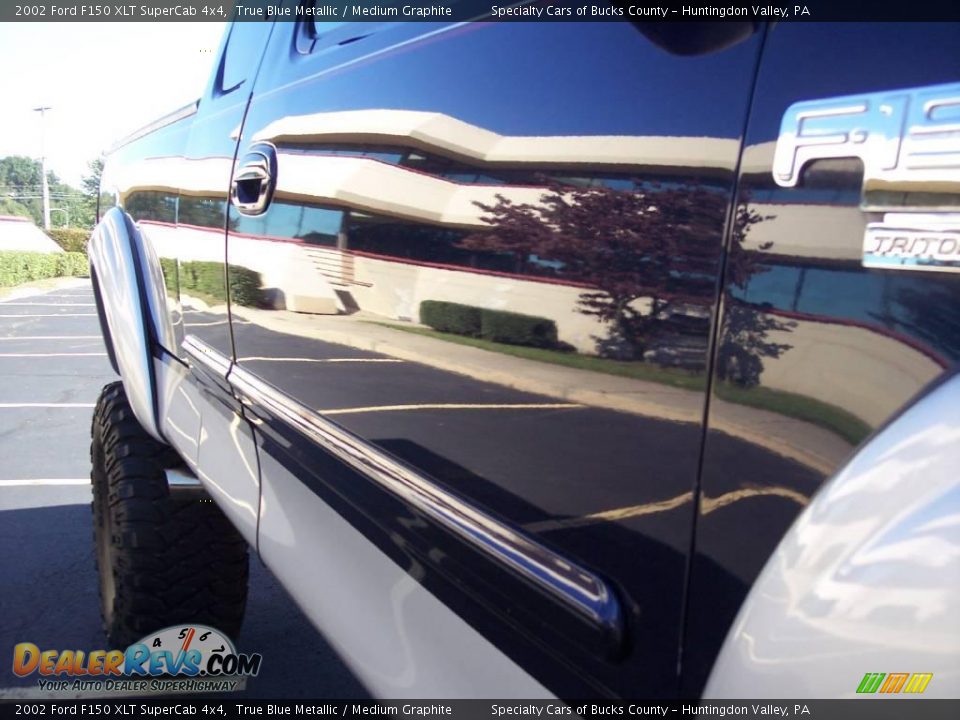 2002 Ford F150 XLT SuperCab 4x4 True Blue Metallic / Medium Graphite Photo #25