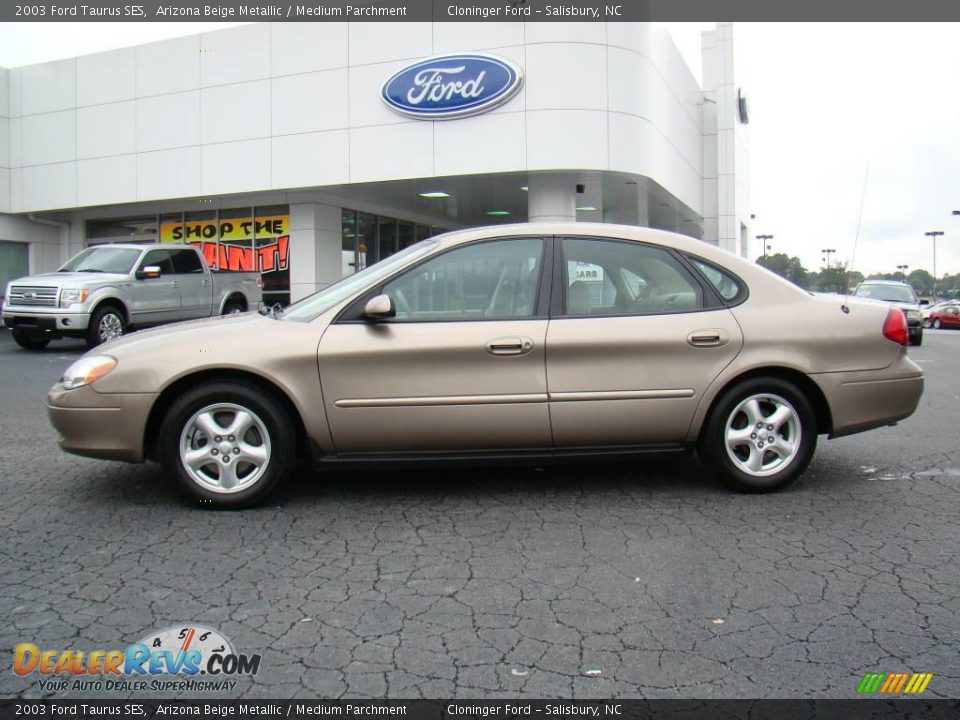2003 Ford Taurus SES Arizona Beige Metallic / Medium Parchment Photo #5
