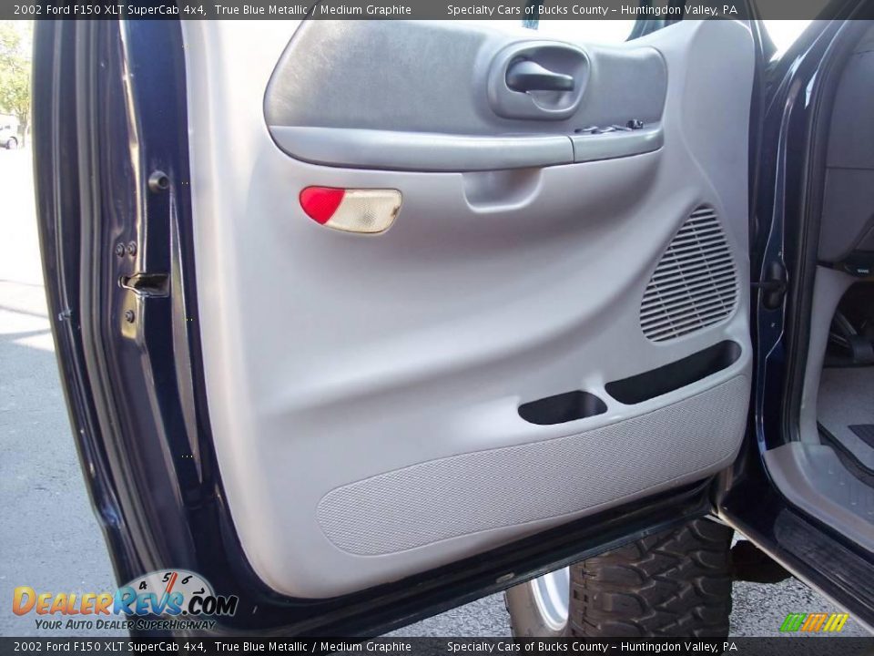 2002 Ford F150 XLT SuperCab 4x4 True Blue Metallic / Medium Graphite Photo #30