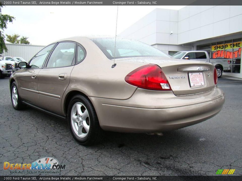 2003 Ford Taurus SES Arizona Beige Metallic / Medium Parchment Photo #20