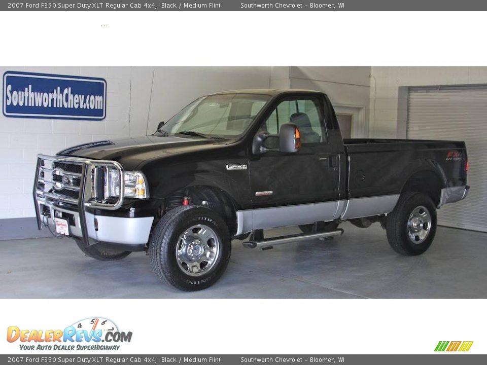 2007 Ford F350 Super Duty XLT Regular Cab 4x4 Black / Medium Flint Photo #1