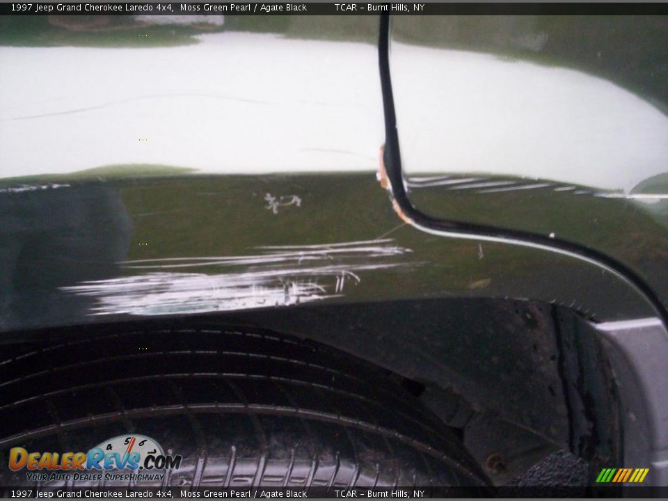 1997 Jeep Grand Cherokee Laredo 4x4 Moss Green Pearl / Agate Black Photo #6