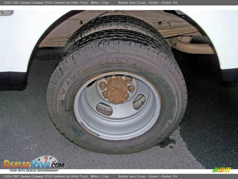 2004 GMC Savana Cutaway 3500 Commercial Utility Truck White / Gray Photo #9