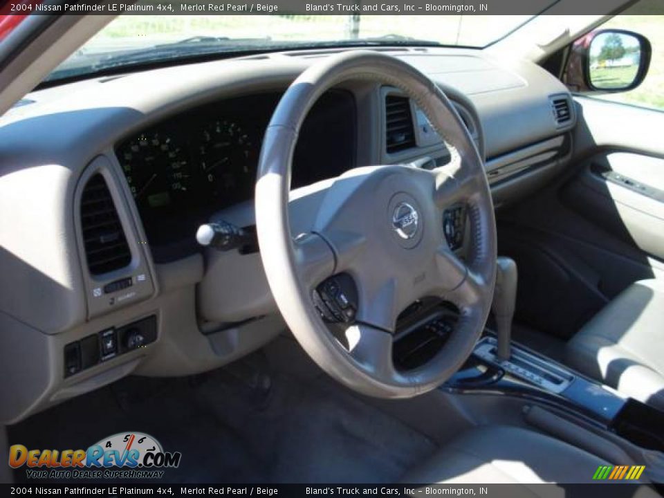 2004 Nissan Pathfinder LE Platinum 4x4 Merlot Red Pearl / Beige Photo #10