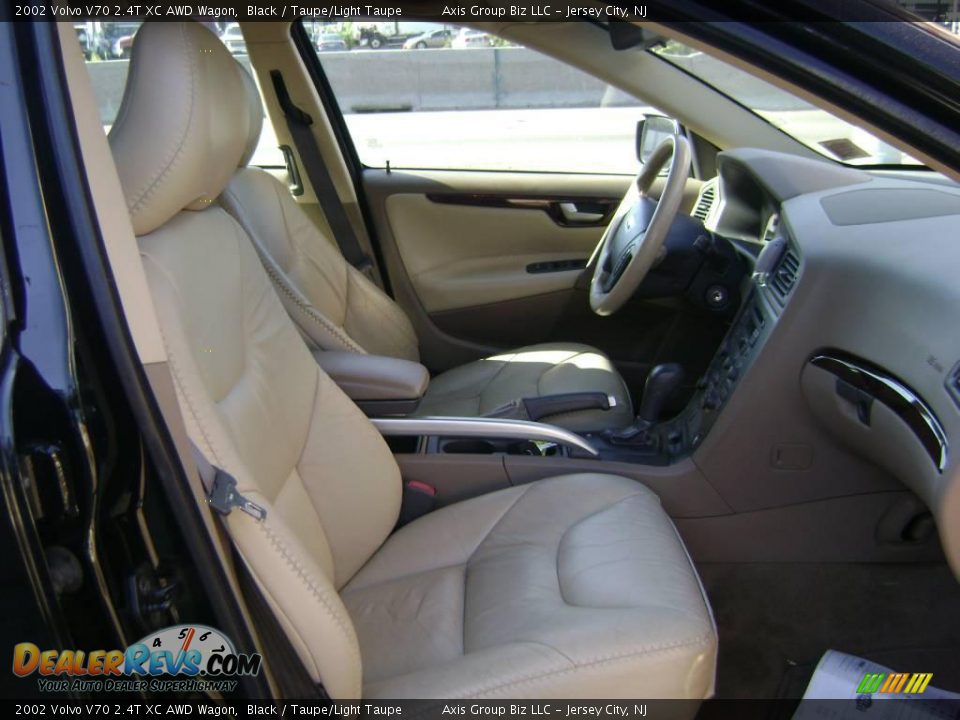 2002 Volvo V70 2.4T XC AWD Wagon Black / Taupe/Light Taupe Photo #9