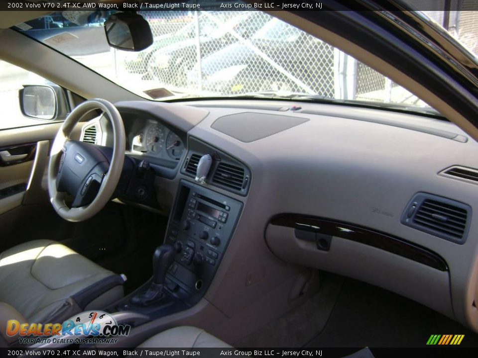 2002 Volvo V70 2.4T XC AWD Wagon Black / Taupe/Light Taupe Photo #10
