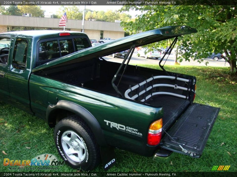 2004 Toyota Tacoma V6 Xtracab 4x4 Imperial Jade Mica / Oak Photo #22