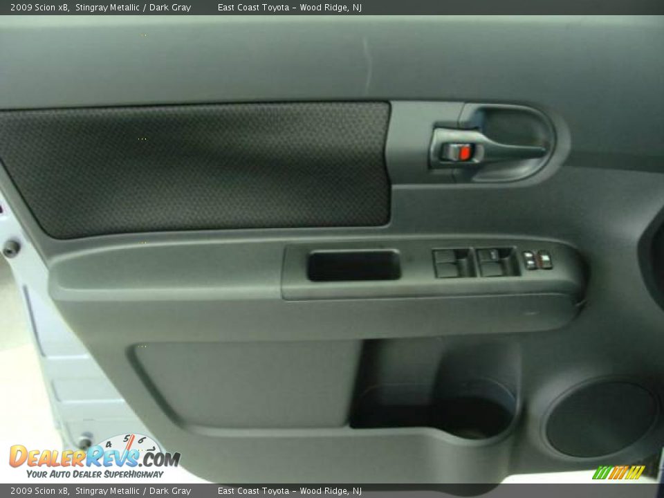 2009 Scion xB Stingray Metallic / Dark Gray Photo #6