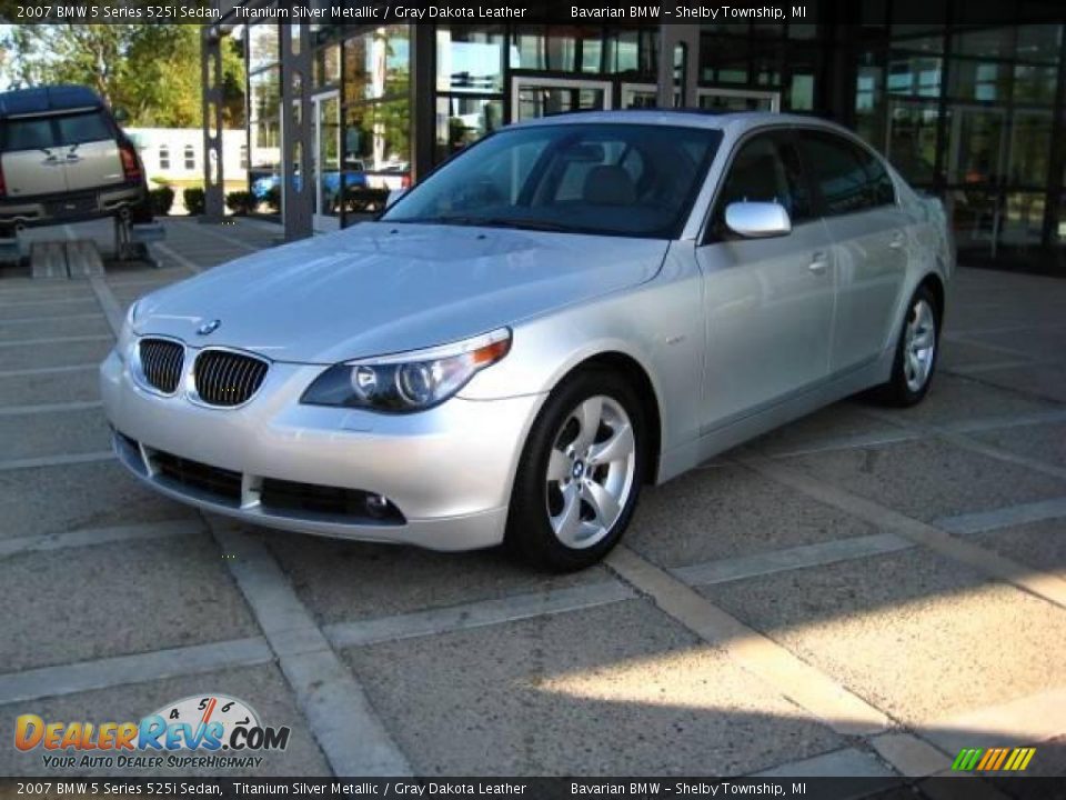 2007 BMW 5 Series 525i Sedan Titanium Silver Metallic / Gray Dakota Leather Photo #4