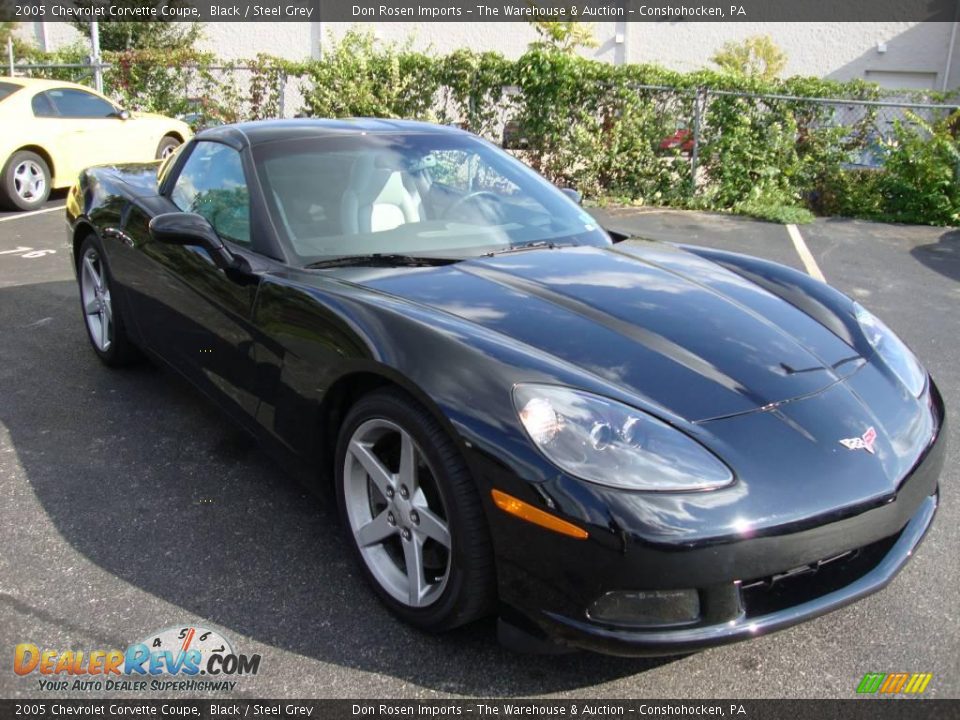 2005 Chevrolet Corvette Coupe Black / Steel Grey Photo #4