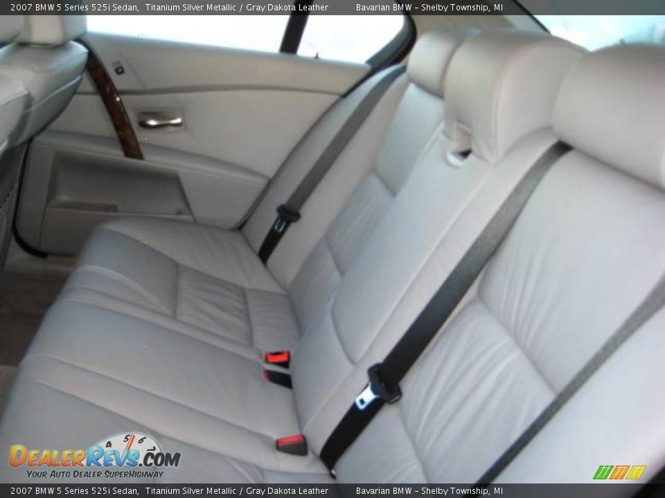 2007 BMW 5 Series 525i Sedan Titanium Silver Metallic / Gray Dakota Leather Photo #15