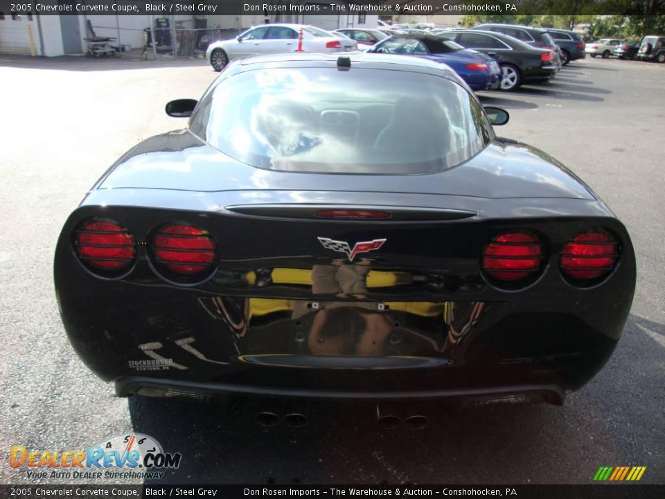2005 Chevrolet Corvette Coupe Black / Steel Grey Photo #8