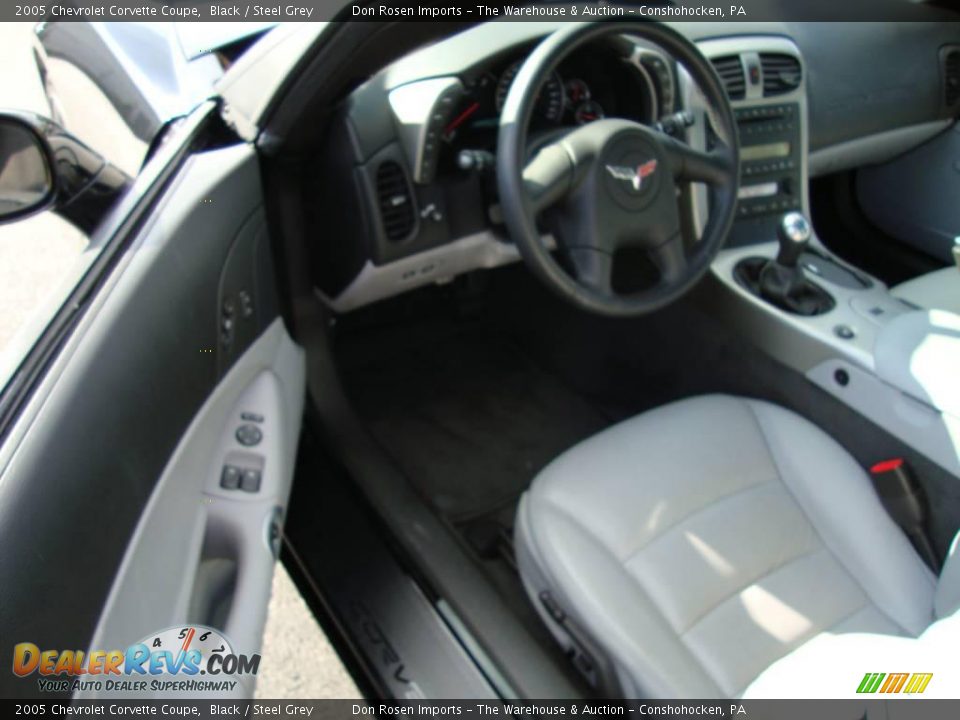 2005 Chevrolet Corvette Coupe Black / Steel Grey Photo #12