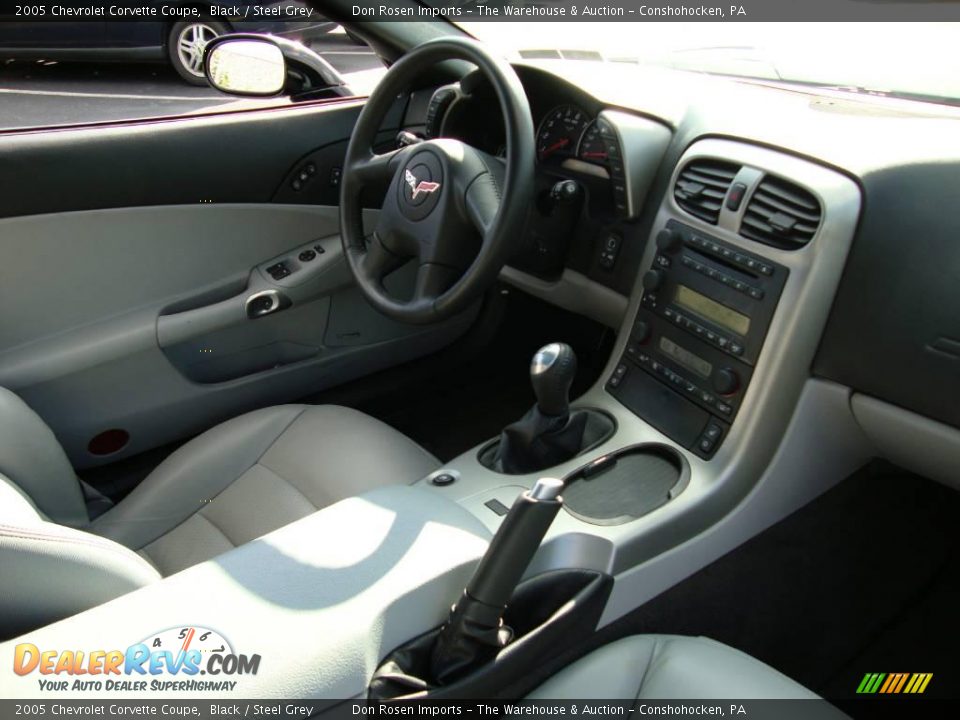 2005 Chevrolet Corvette Coupe Black / Steel Grey Photo #18