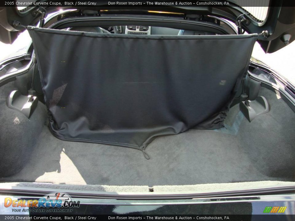 2005 Chevrolet Corvette Coupe Black / Steel Grey Photo #22