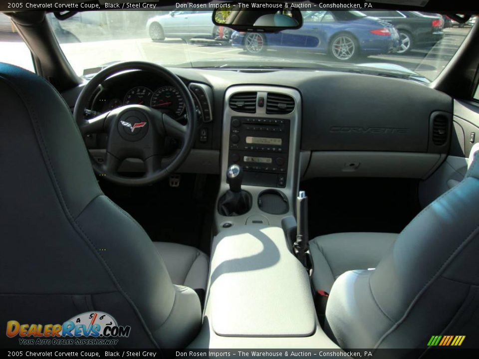 2005 Chevrolet Corvette Coupe Black / Steel Grey Photo #23