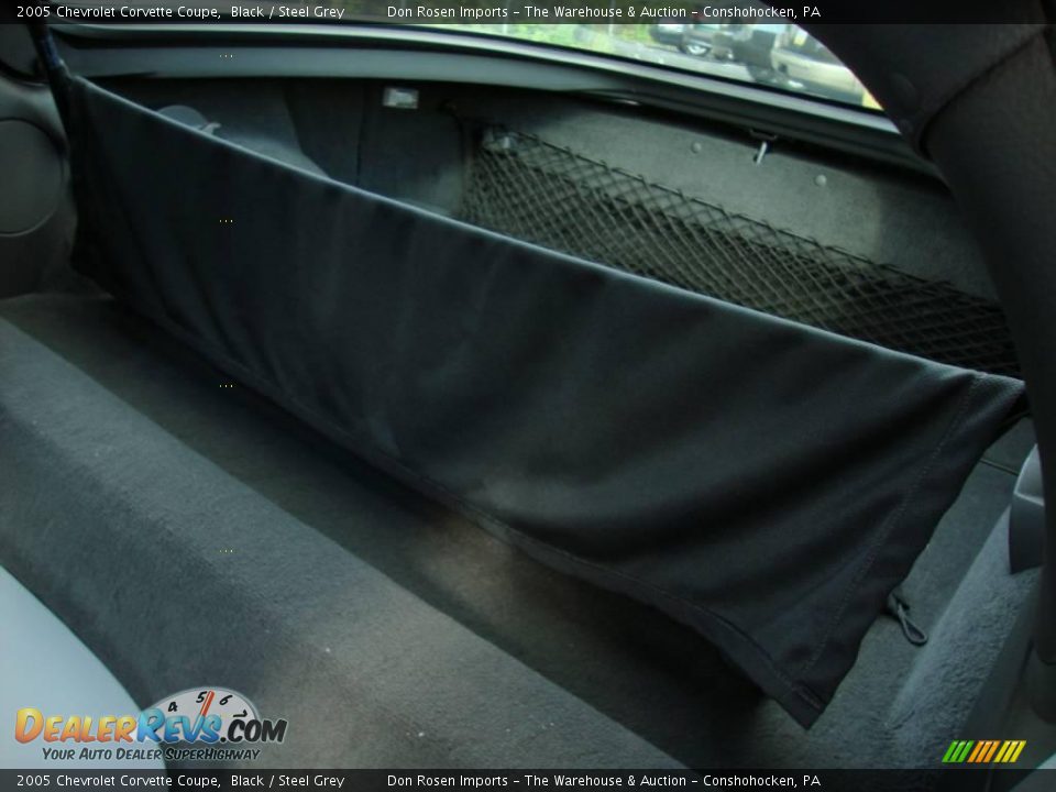 2005 Chevrolet Corvette Coupe Black / Steel Grey Photo #33