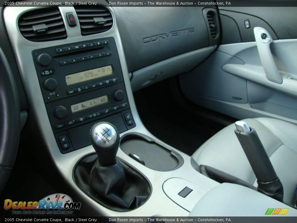 2005 Chevrolet Corvette Coupe Black / Steel Grey Photo #35