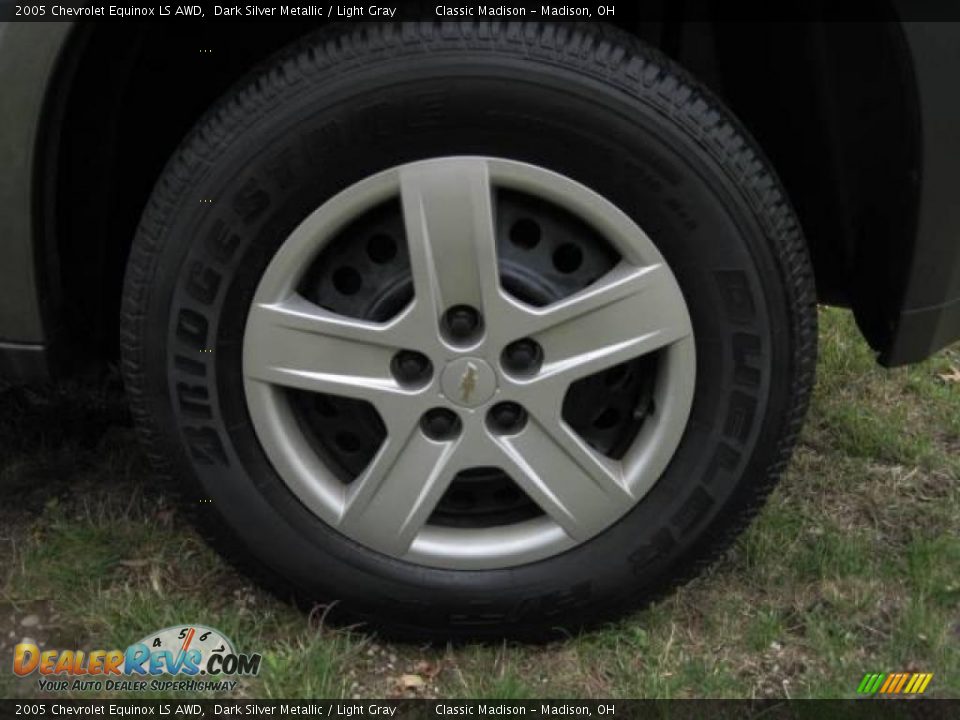 2005 Chevrolet Equinox LS AWD Dark Silver Metallic / Light Gray Photo #8