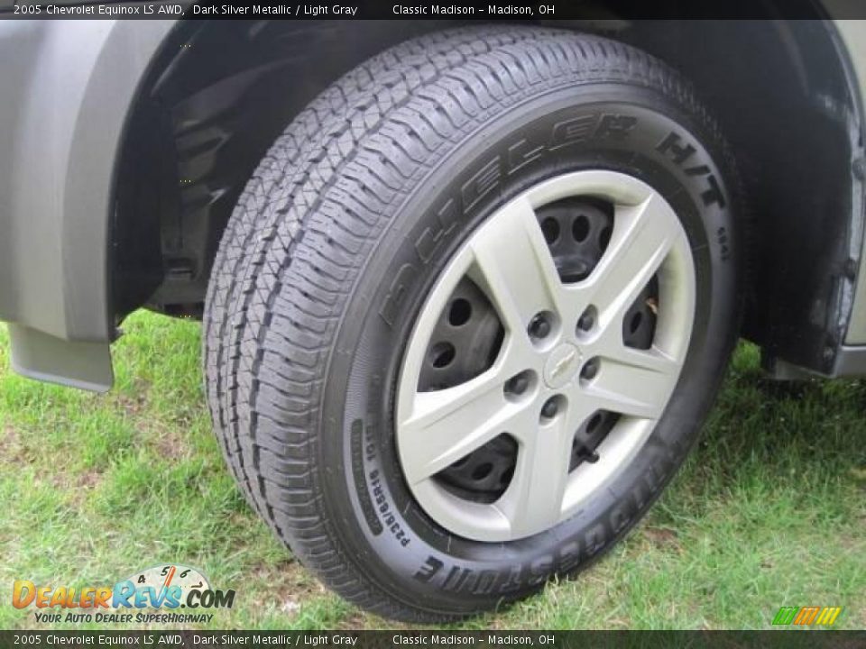2005 Chevrolet Equinox LS AWD Dark Silver Metallic / Light Gray Photo #11