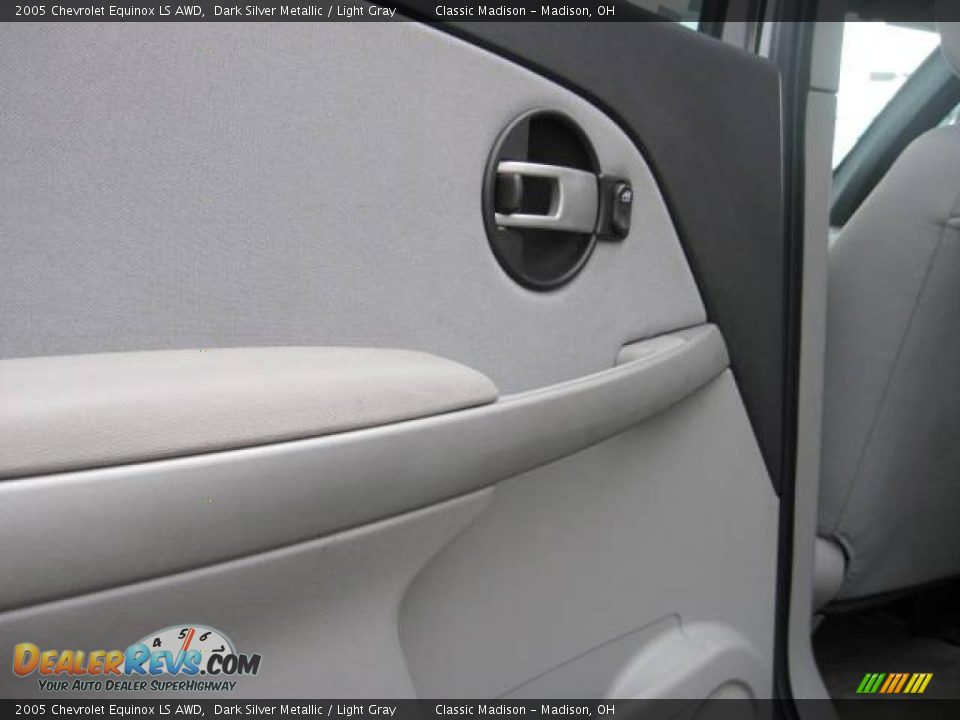 2005 Chevrolet Equinox LS AWD Dark Silver Metallic / Light Gray Photo #15