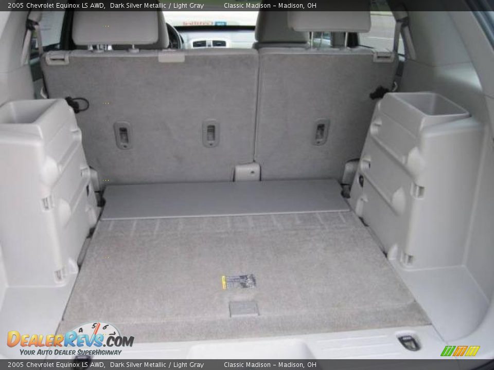 2005 Chevrolet Equinox LS AWD Dark Silver Metallic / Light Gray Photo #26