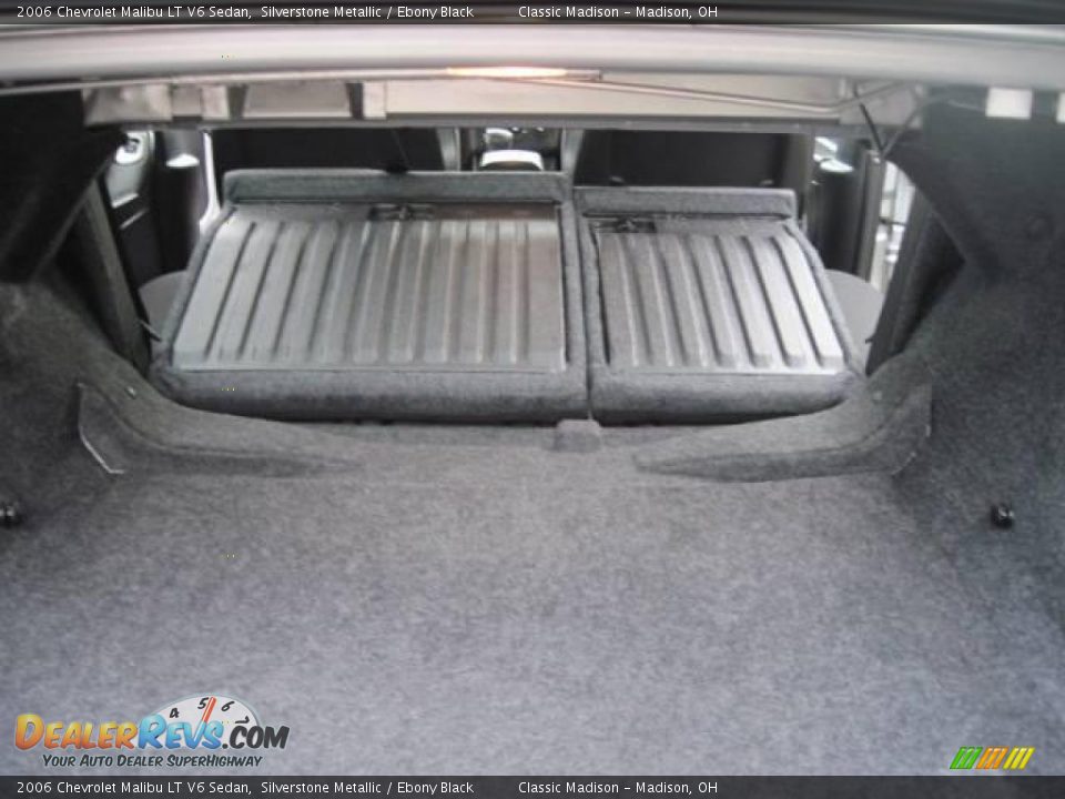 2006 Chevrolet Malibu LT V6 Sedan Silverstone Metallic / Ebony Black Photo #30