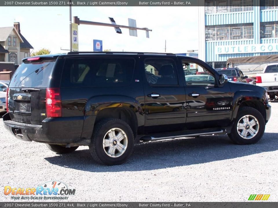 2007 Chevrolet Suburban 1500 Z71 4x4 Black / Light Cashmere/Ebony Photo #2