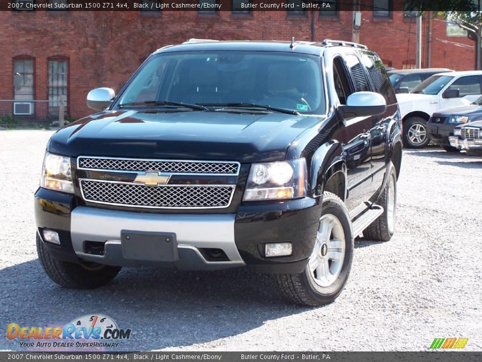 2007 Chevrolet Suburban 1500 Z71 4x4 Black / Light Cashmere/Ebony Photo #3