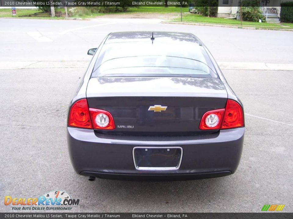 2010 Chevrolet Malibu LS Sedan Taupe Gray Metallic / Titanium Photo #4