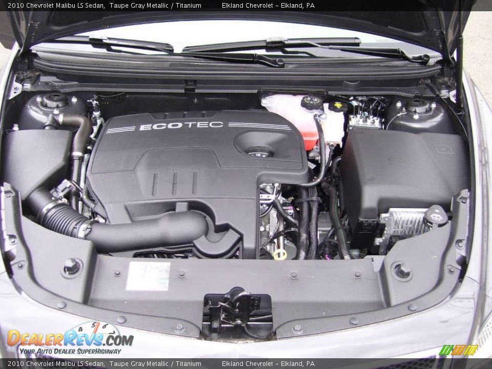 2010 Chevrolet Malibu LS Sedan Taupe Gray Metallic / Titanium Photo #11