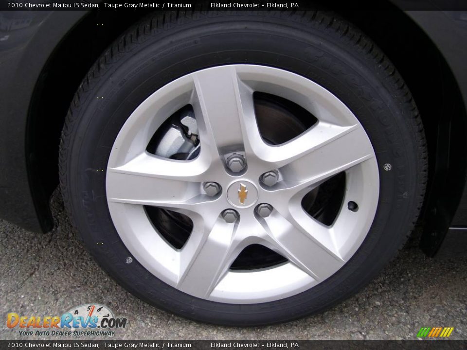 2010 Chevrolet Malibu LS Sedan Taupe Gray Metallic / Titanium Photo #14