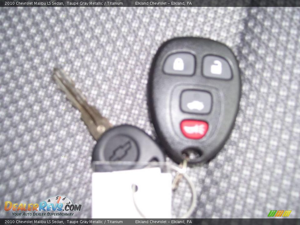 2010 Chevrolet Malibu LS Sedan Taupe Gray Metallic / Titanium Photo #17