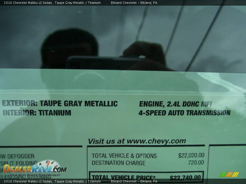 2010 Chevrolet Malibu LS Sedan Taupe Gray Metallic / Titanium Photo #25