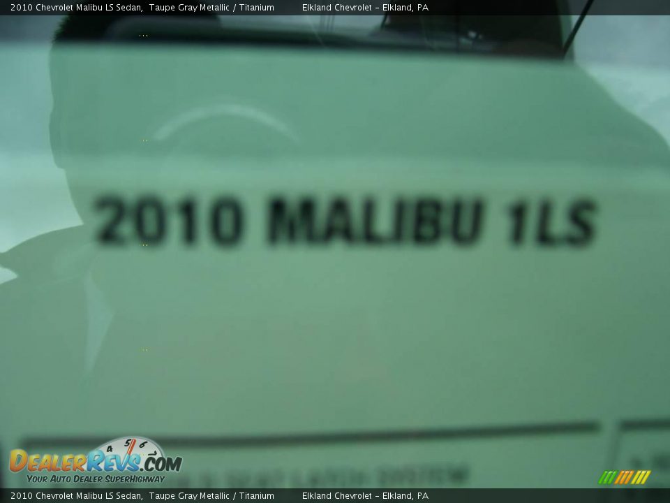 2010 Chevrolet Malibu LS Sedan Taupe Gray Metallic / Titanium Photo #26