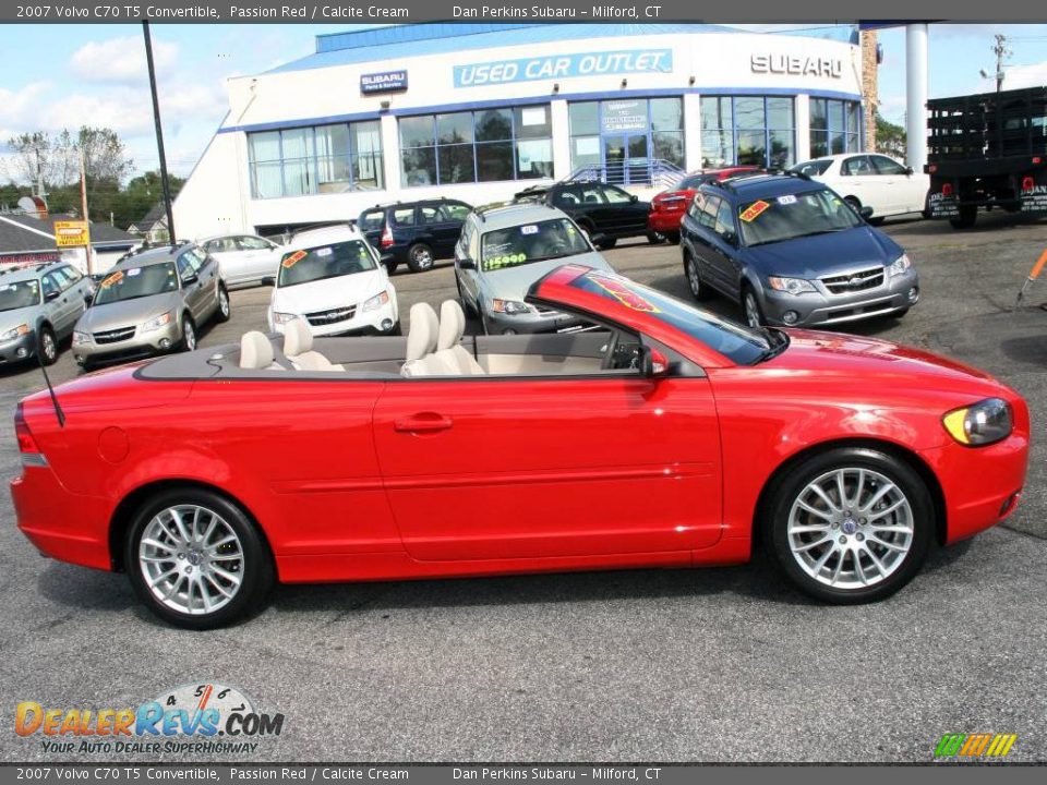 2007 Volvo C70 T5 Convertible Passion Red / Calcite Cream Photo #4