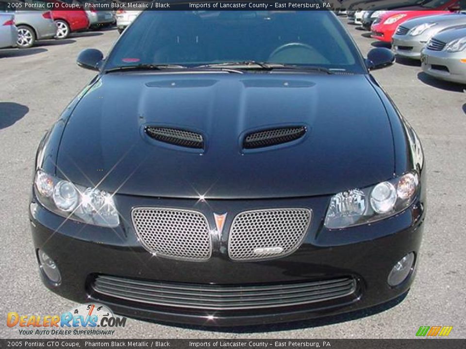 2005 Pontiac GTO Coupe Phantom Black Metallic / Black Photo #2