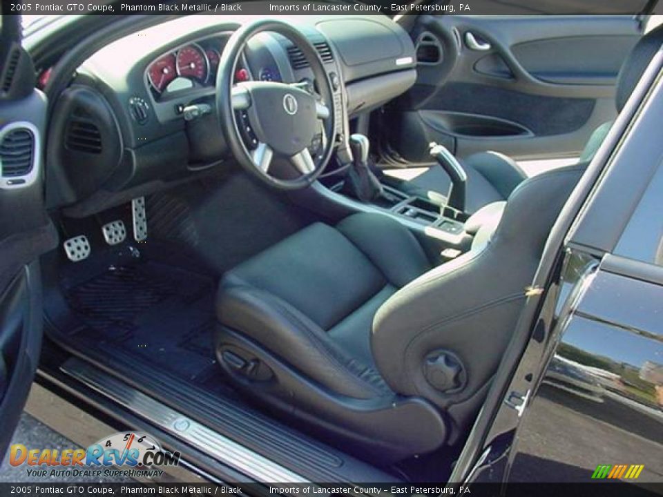 2005 Pontiac GTO Coupe Phantom Black Metallic / Black Photo #7
