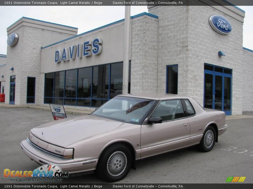 1991 Oldsmobile Toronado Coupe Light Camel Metallic / Beige Photo #1