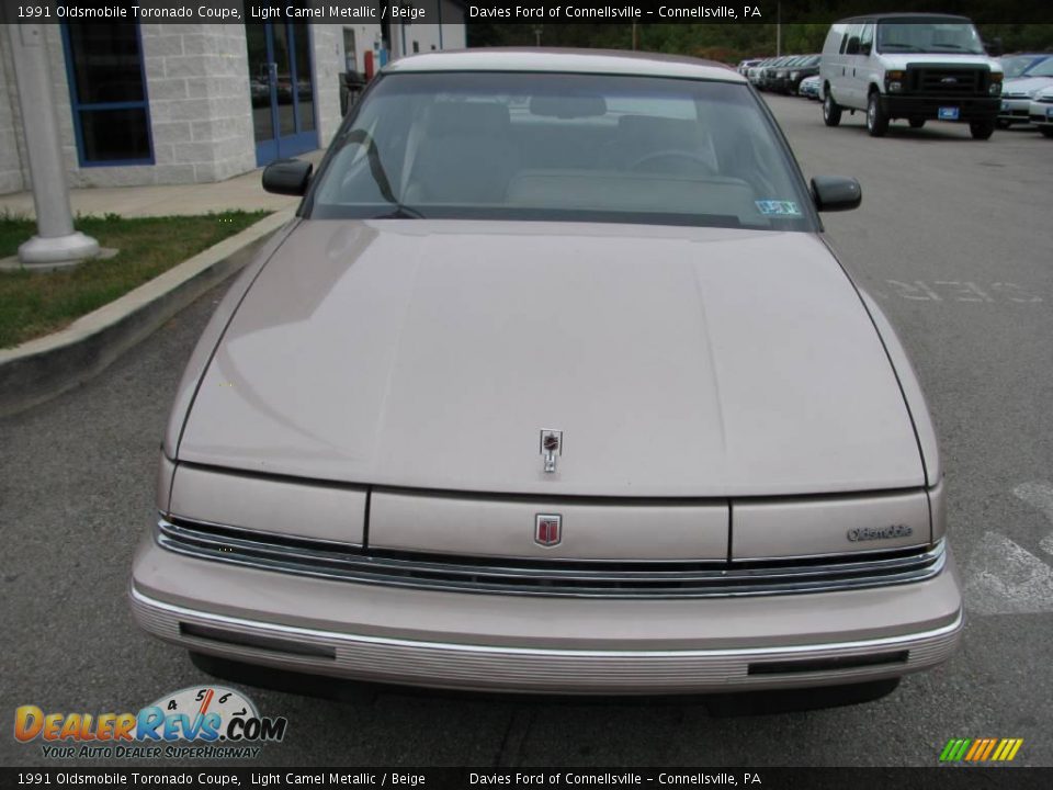 1991 Oldsmobile Toronado Coupe Light Camel Metallic / Beige Photo #4