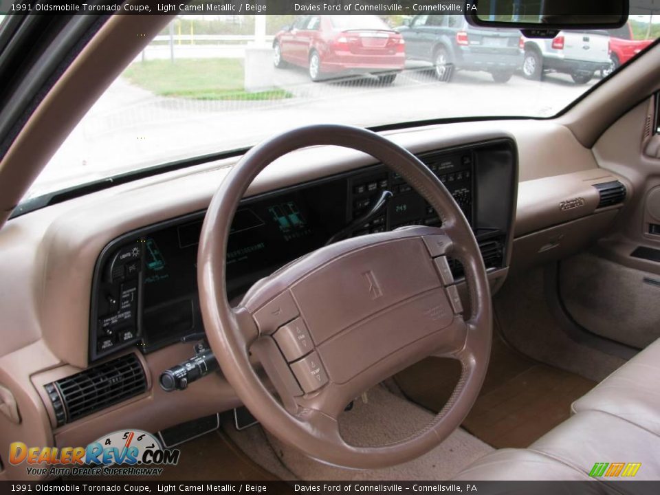 1991 Oldsmobile Toronado Coupe Light Camel Metallic / Beige Photo #7