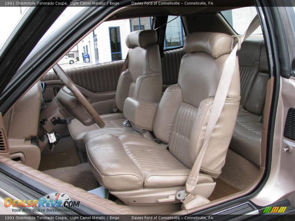 1991 Oldsmobile Toronado Coupe Light Camel Metallic / Beige Photo #8