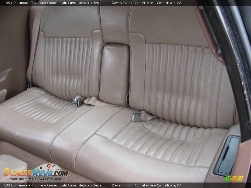 1991 Oldsmobile Toronado Coupe Light Camel Metallic / Beige Photo #12