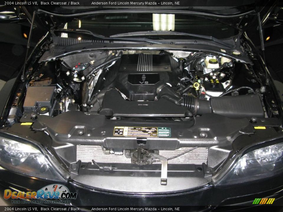 2004 Lincoln LS V8 Black Clearcoat / Black Photo #9