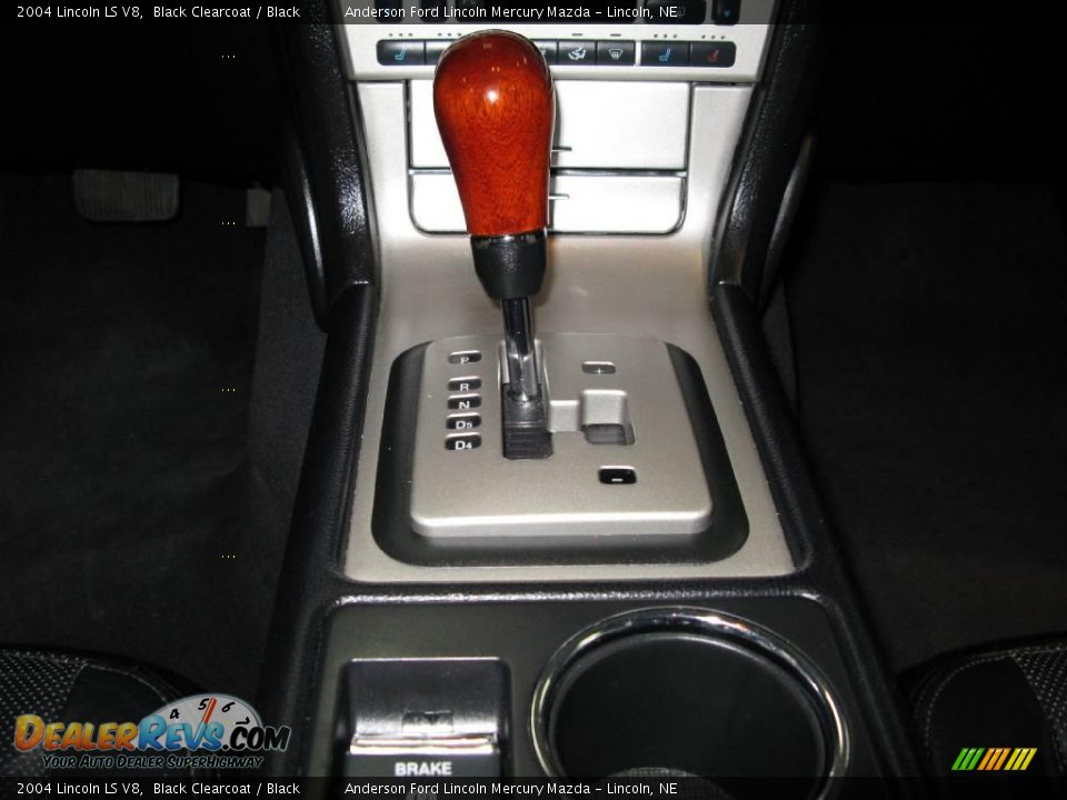 2004 Lincoln LS V8 Black Clearcoat / Black Photo #17