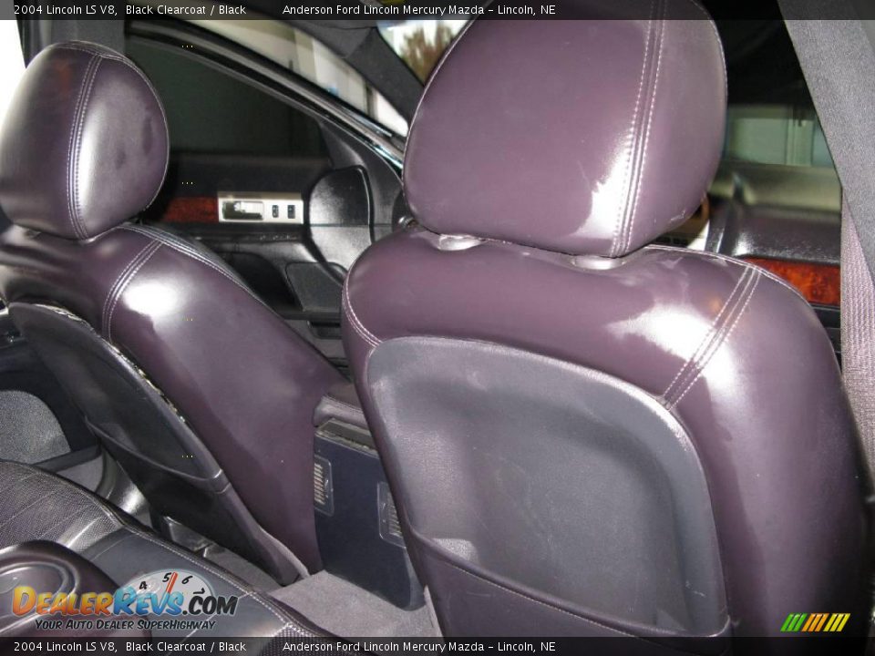 2004 Lincoln LS V8 Black Clearcoat / Black Photo #20