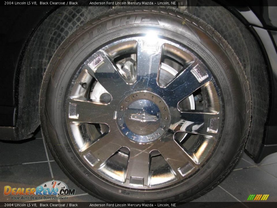 2004 Lincoln LS V8 Black Clearcoat / Black Photo #21