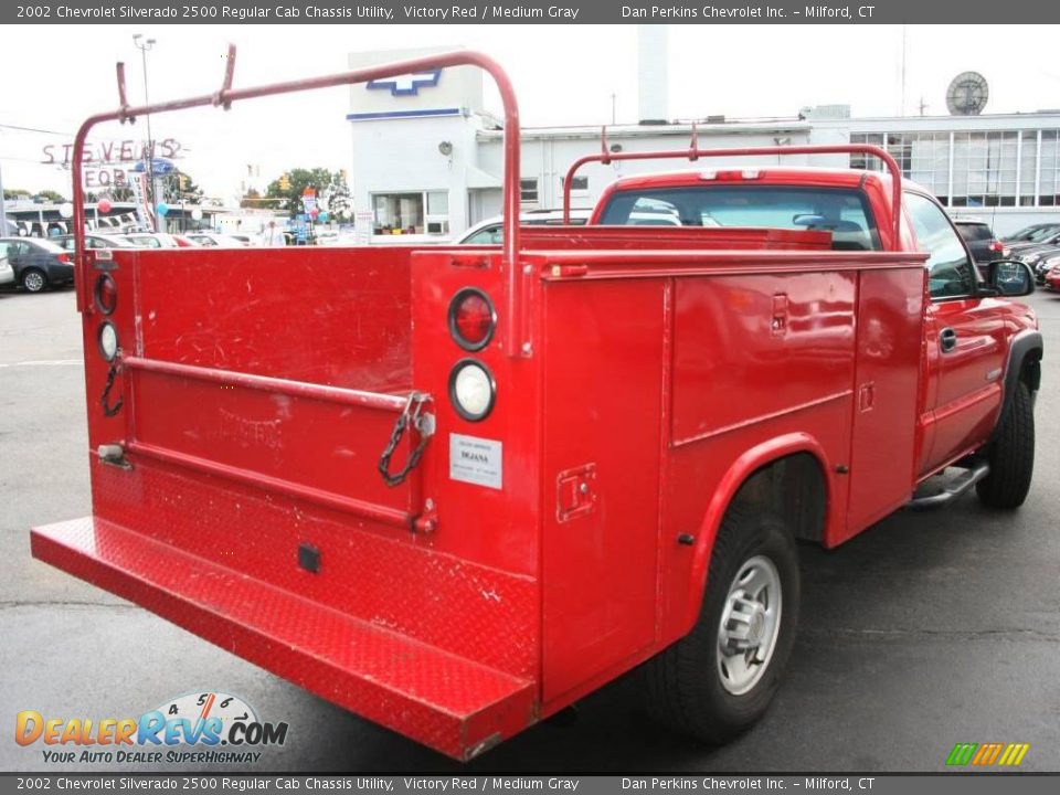 2002 Chevrolet Silverado 2500 Regular Cab Chassis Utility Victory Red / Medium Gray Photo #5