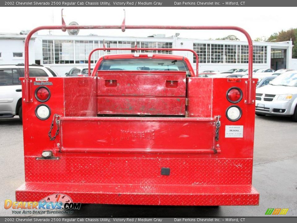2002 Chevrolet Silverado 2500 Regular Cab Chassis Utility Victory Red / Medium Gray Photo #7